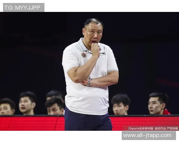 前国脚黄勇正式担任盐城队主教练开启新征程